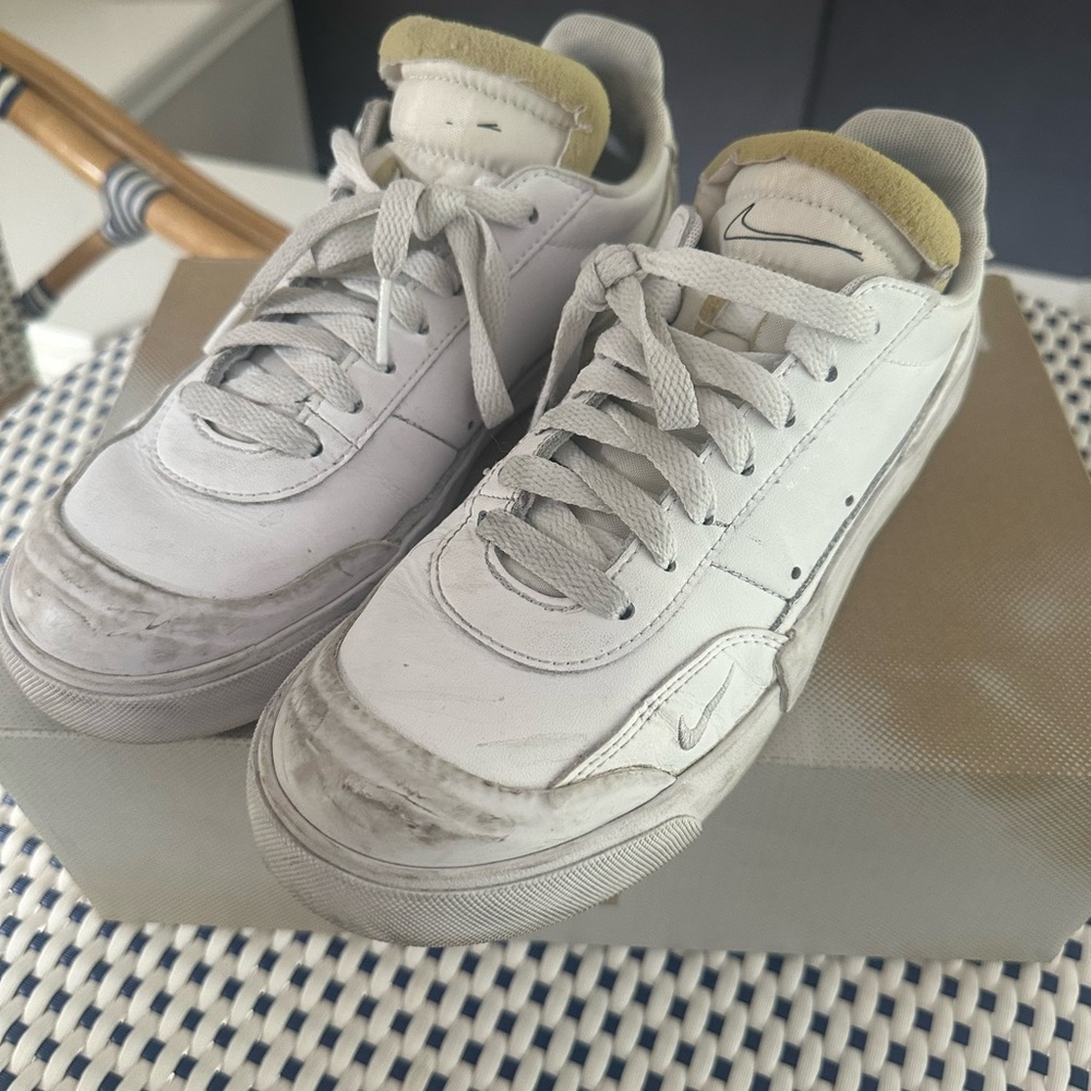 Nike Men's White and Tan Sneakers